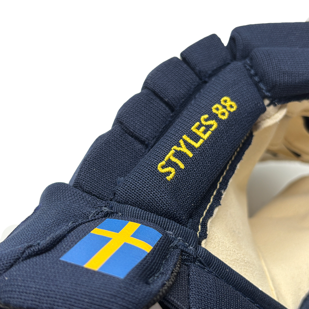 William Nylander - Code Encrypt Pro Stock Hockey Glove - Four Nations (Sweden)